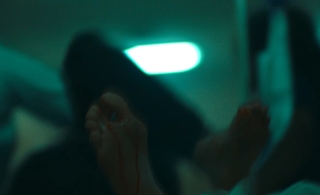 Elizabeth Lzzy Mae Hale feet photo thumbnail