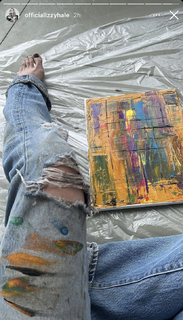 Elizabeth Lzzy Mae Hale feet photo thumbnail