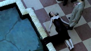 Elizabeth Lzzy Mae Hale feet photo thumbnail