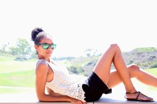 Elizabeth Mathis feet photo 4