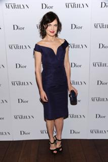 Elizabeth McGovern feet photo 20