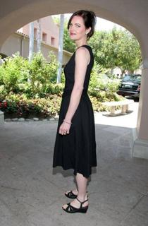Elizabeth McGovern feet photo 13