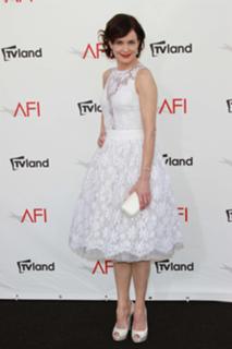 Elizabeth McGovern feet photo 17