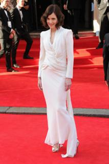 Elizabeth McGovern feet photo 13