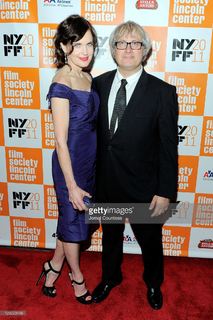 Elizabeth McGovern feet photo 1