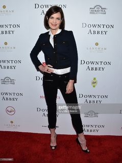 Elizabeth McGovern feet photo 17