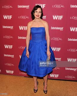 Elizabeth McGovern feet photo 13