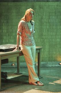 Elizabeth Mitchell feet photo thumbnail