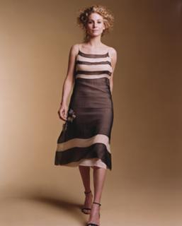 Elizabeth Mitchell feet photo thumbnail
