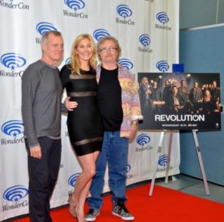 Elizabeth Mitchell feet photo thumbnail