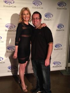 Elizabeth Mitchell feet photo thumbnail