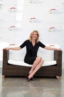 Elizabeth Mitchell feet photo thumbnail