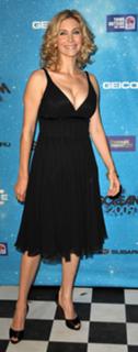 Elizabeth Mitchell feet photo thumbnail