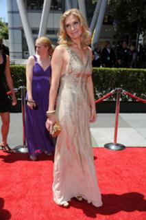 Elizabeth Mitchell feet photo thumbnail