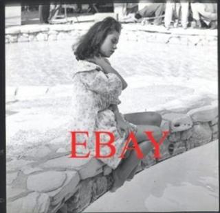 Elizabeth Montgomery feet photo thumbnail