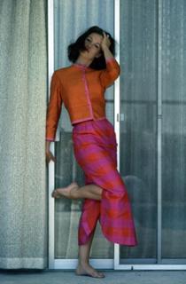 Elizabeth Montgomery feet photo thumbnail