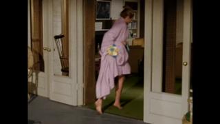 Elizabeth Montgomery feet photo thumbnail