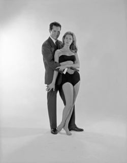 Elizabeth Montgomery feet photo thumbnail