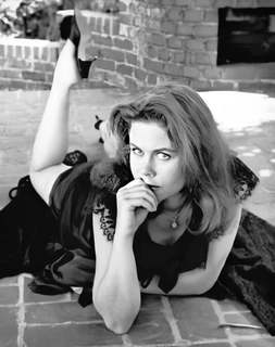 Elizabeth Montgomery feet photo thumbnail