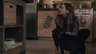 Elizabeth Olsen feet photo thumbnail