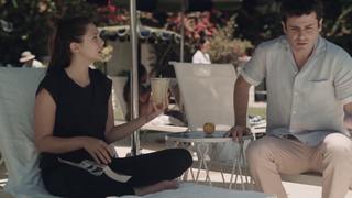 Elizabeth Olsen feet photo thumbnail