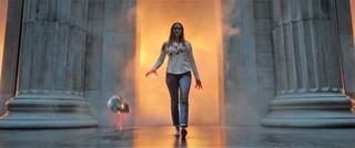 Elizabeth Olsen feet photo thumbnail