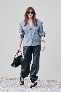 Elizabeth Olsen feet photo 4