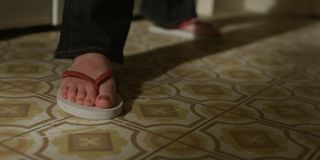 Elizabeth Olsen feet photo 12