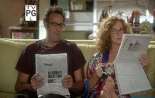 Elizabeth Perkins feet photo thumbnail