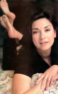 Elizabeth Peña feet photo 1