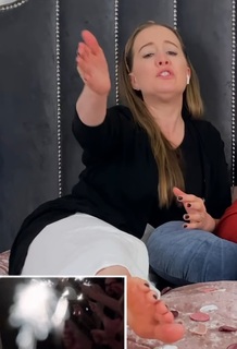 Elizabeth Potthast feet photo 10