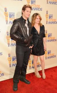 Elizabeth Reaser feet photo thumbnail