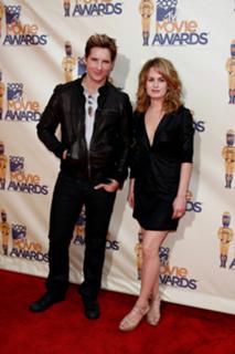 Elizabeth Reaser feet photo thumbnail