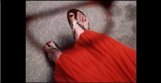 Elizabeth Reaser feet photo thumbnail