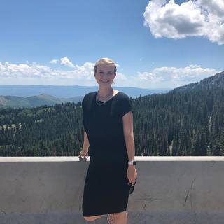 Elizabeth Smart feet photo 8