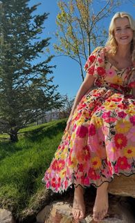 Elizabeth Smart feet photo 4