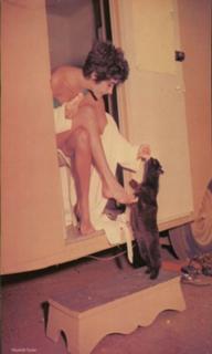 Elizabeth Taylor feet photo thumbnail