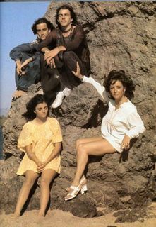 Elizabeth Taylor feet photo thumbnail