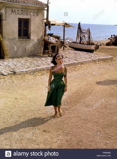 Elizabeth Taylor feet photo thumbnail