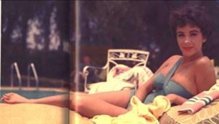 Elizabeth Taylor feet photo thumbnail