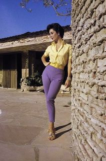 Elizabeth Taylor feet photo 1