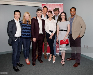 Elizabeth Tulloch feet photo thumbnail