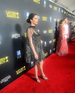 Elizabeth Tulloch feet photo thumbnail