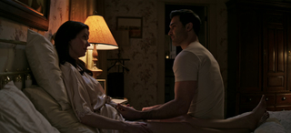 Elizabeth Tulloch feet photo thumbnail