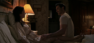 Elizabeth Tulloch feet photo thumbnail