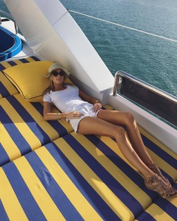 Elizabeth Turner feet photo 15