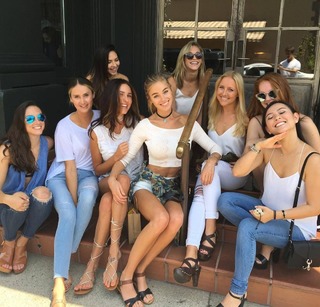 Elizabeth Turner feet photo 13