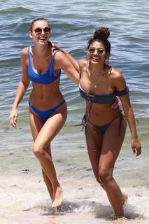 Elizabeth Turner feet photo 20