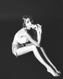 Elizabeth Turner feet photo 8