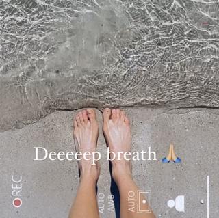 Elizabeth Turner feet photo 16